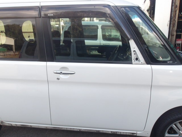 【中古】中古部品 タント L375S 右ﾌﾛﾝﾄﾄﾞｱ 【3310420000-000010613013100】 12,112円