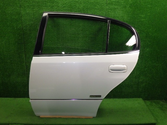 【中古】中古部品 アリスト JZS160 左ﾘｱﾄﾞｱ 【3330250100-000000921713400】
