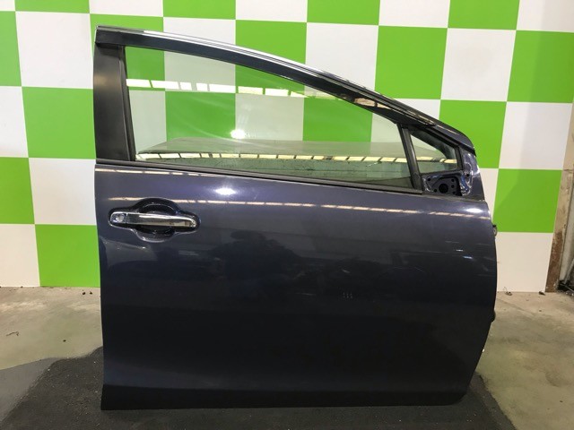 【中古】中古部品 アクア NHP10 右ﾌﾛﾝﾄﾄﾞｱ 【3330530100-000005498813100】