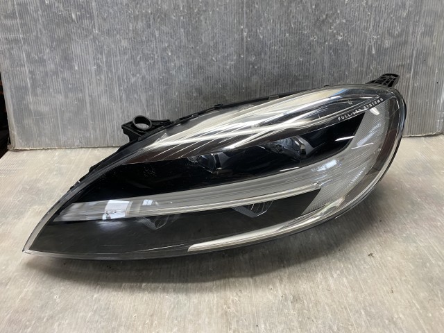 【中古】中古部品 ボルボ 40シリーズ MD4204T 左ﾍｯﾄﾞﾗﾝﾌﾟ 【3330580100-000263000510900】