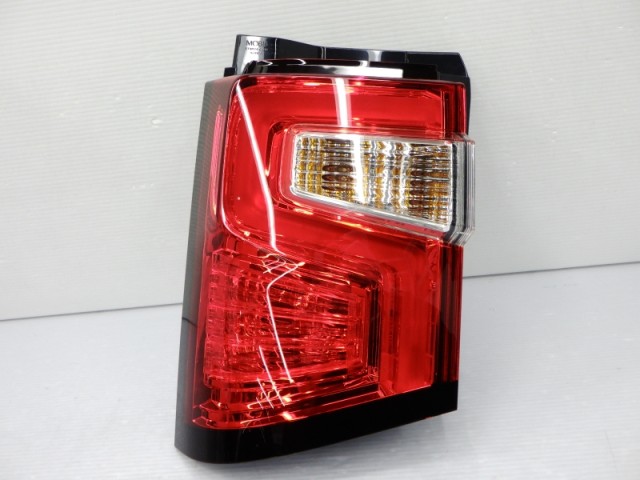 【中古】再生部品 デリカＤ5 CV1W 左ﾃｰﾙﾗﾝﾌﾟ 【3380010000-260123501215600】