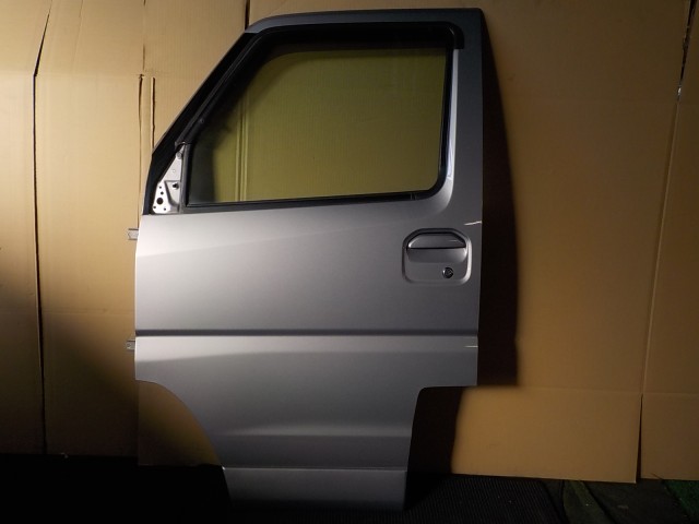 【中古】中古部品 クリッパー U72W 左ﾌﾛﾝﾄﾄﾞｱ 【3260200000-260122000113200】