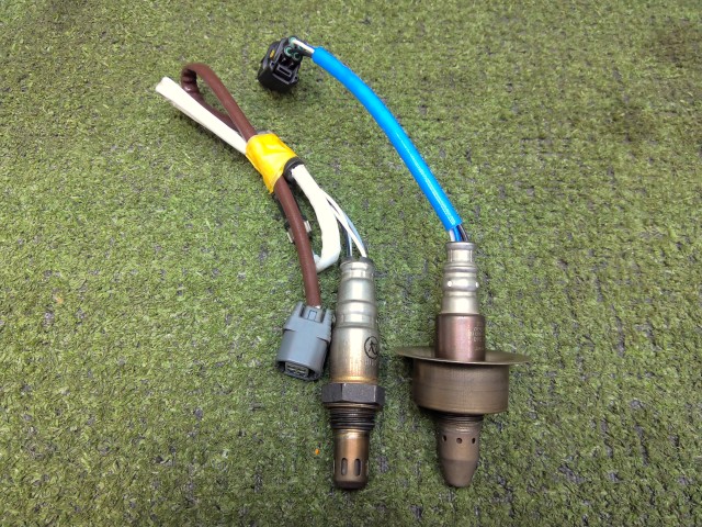 【中古】中古部品 フィット GP5 ｵｰﾂｰｾﾝｻｰ 【3330200100-252127000022390】