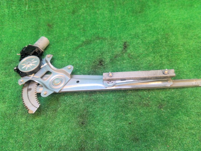 【中古】中古部品 アルト HA36S 右ﾌﾛﾝﾄﾄﾞｱﾚｷﾞｭﾚｰﾀ･ﾓｰﾀｰ 【3260240000-260126000113120】