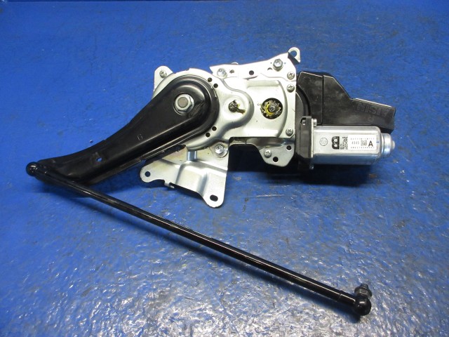 【中古】中古部品 アウトランダー GF7W ﾊﾟﾜｰﾄﾗﾝｸ･ﾊﾞｯｸﾄﾞｱﾓｰﾀｰ 【3310270100-000015171666000】