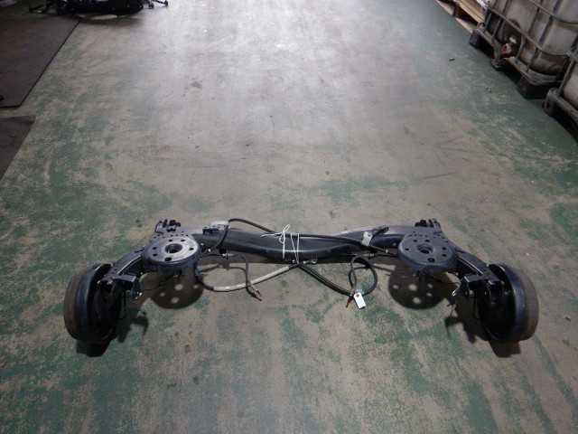 【中古】中古部品 ノア ZRR80G ﾘｱｱｸｽﾙﾋﾞｰﾑ 【3330810100-260122000253500】