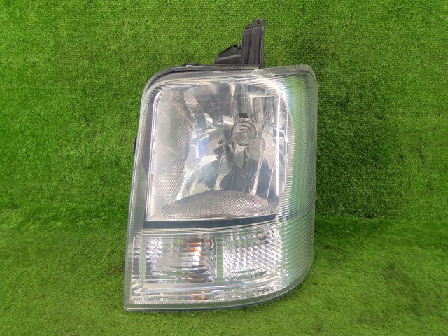 【中古】中古部品 NV100クリッパー DR64V 左ﾍｯﾄﾞﾗﾝﾌﾟ 【3330990100-251218000110900】