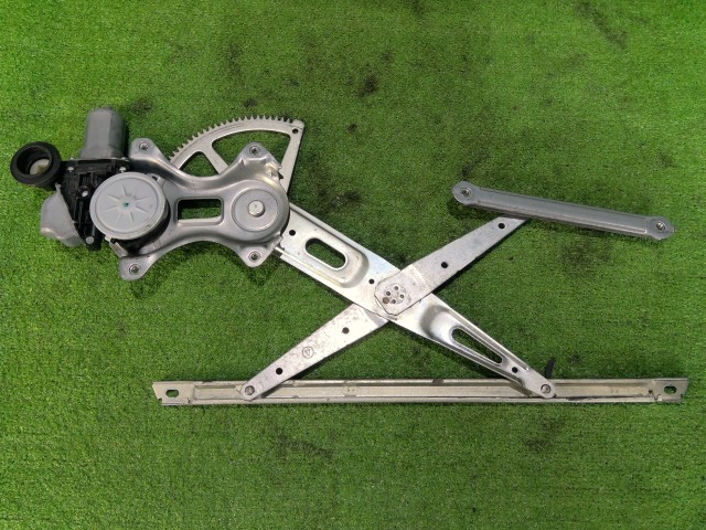 【中古】中古部品 ヴィッツ KSP130 右ﾌﾛﾝﾄﾄﾞｱﾚｷﾞｭﾚｰﾀ･ﾓｰﾀｰ 【3260070000-260121000413120】