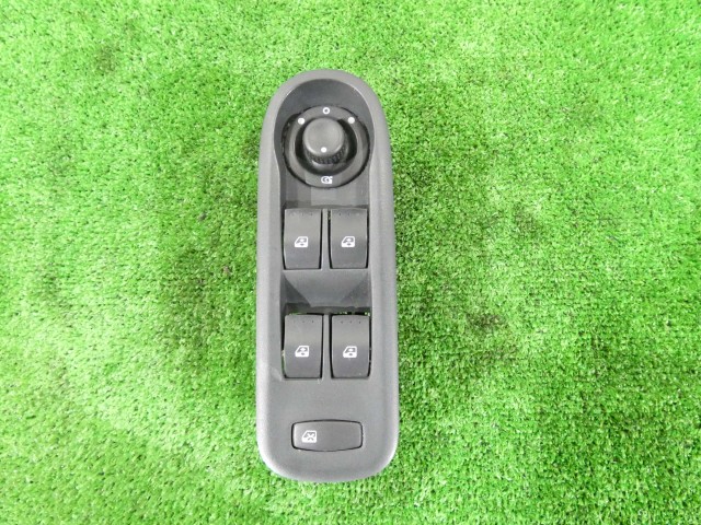 【中古】中古部品 ルノー カングー KWK4M ﾊﾟﾜｰｳｲﾝﾄﾞｳｽｲｯﾁ 【3260250000-000025194461900】