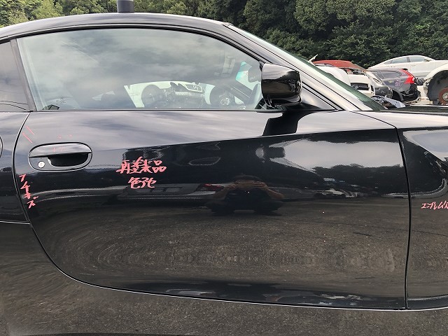 【中古】中古部品 BMW Z4 DU30 右ﾌﾛﾝﾄﾄﾞｱ 【3310070100-0000Y0772513100】 32,533円