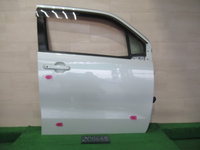 【中古】中古部品 ワゴンＲ MH23S 右ﾌﾛﾝﾄﾄﾞｱ 【3310120100-260123000413100】