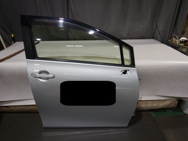【中古】中古部品 シエンタ NSP172G 右ﾌﾛﾝﾄﾄﾞｱ 【3330810100-260123000413100】