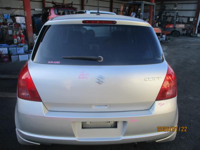【中古】中古部品 スイフト ZC11S ﾊﾞｯｸﾄﾞｱ 【3500080000-260120000715800】