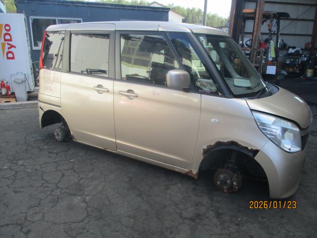 【中古】中古部品 ルークス ML21S 右ﾘｱﾄﾞｱｶﾞﾗｽ 【3500080000-251215000113330】