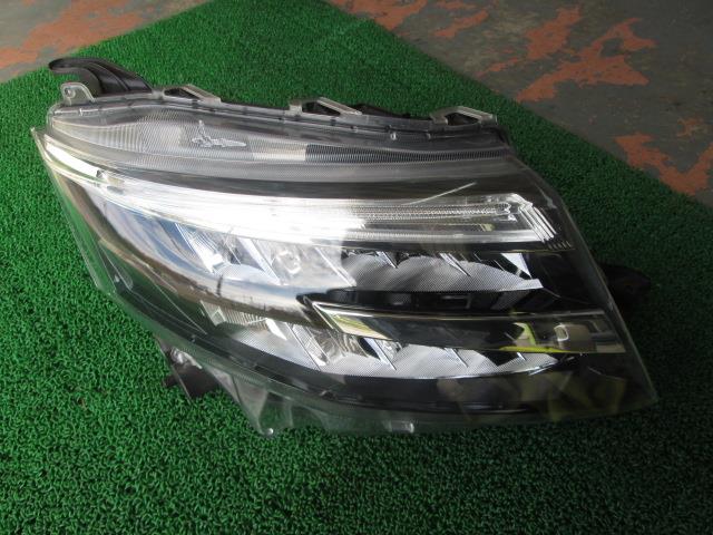【中古】中古部品 ルーミー M900A 右ﾍｯﾄﾞﾗﾝﾌﾟ 【3310190100-000244017510800】｜e-cleマート