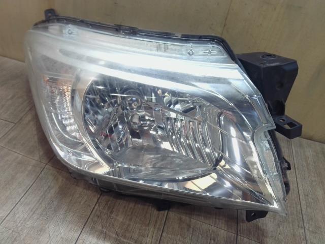 【中古】中古部品 ソリオ MA46S 右ﾍｯﾄﾞﾗﾝﾌﾟ 【3310390100-260117001110800】