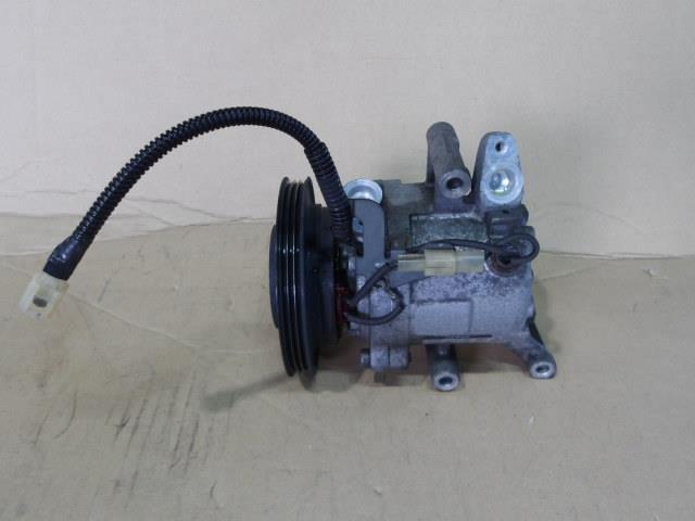 【中古】中古部品 ムーヴ LA100S A/Cｺﾝﾌﾟﾚｯｻｰ 【3340220100-000226096060700】