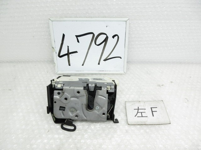【中古】中古部品 BMW ミニ ZF16 左ﾌﾛﾝﾄﾄﾞｱﾛｯｸｿﾚﾉｲﾄﾞ 【3500170000-260128500564560】