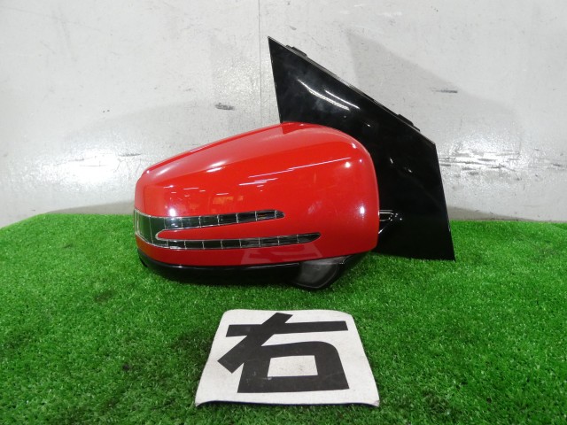 【中古】中古部品 ベンツ Bクラス 246242 右サイドミラー 【3260250000-000025196913500】|e-cleマート