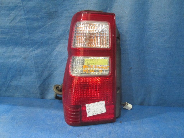 【中古】中古部品 パジェロミニ H53A 左テールランプ 【3310160100-000004440515600】