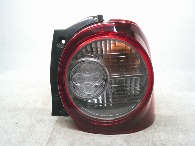 【中古】中古部品 ミラトコット LA550S 右テールランプ 【3330990500-260128000315500】