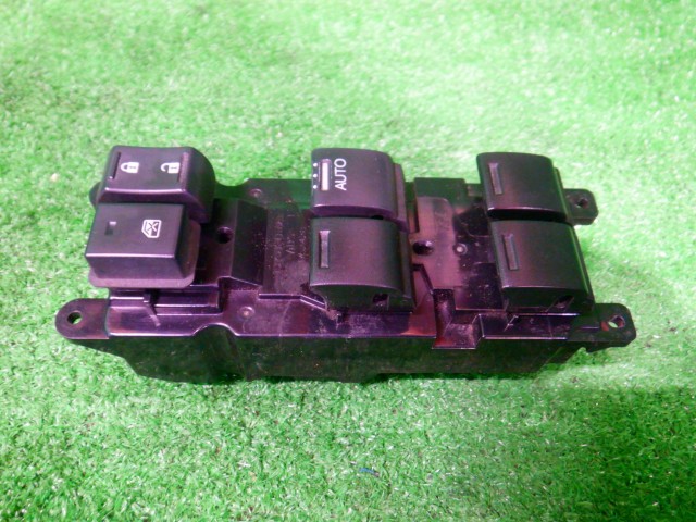 【中古】中古部品 Ｎ－ＢＯＸ JF1 ﾊﾟﾜｰｳｲﾝﾄﾞｳｽｲｯﾁ 【3340140100-000025338361900】