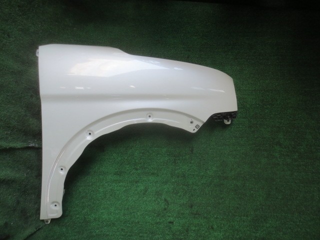 【中古】中古部品 ラパン HE33S 右ﾌﾛﾝﾄﾌｪﾝﾀﾞｰ 【3340240100-202600000310600】