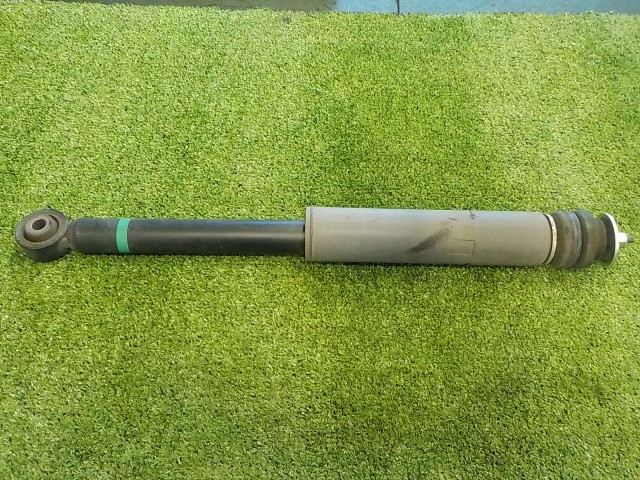【中古】中古部品 アルト HA36S 右ﾘｱｼｮｯｸｱﾌﾞｿｰﾊﾞｰ 【3260200000-260128000250700】
