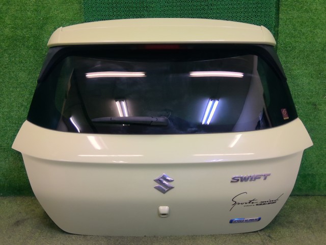 【中古】中古部品 スイフト ZCEDS ﾊﾞｯｸﾄﾞｱ 【3310540000-000026026215800】