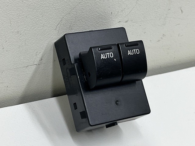 【中古】中古部品 フォード マスタング 1ZVHT80 ﾊﾟﾜｰｳｲﾝﾄﾞｳｽｲｯﾁ 【3310070100-0000Y0776561900】