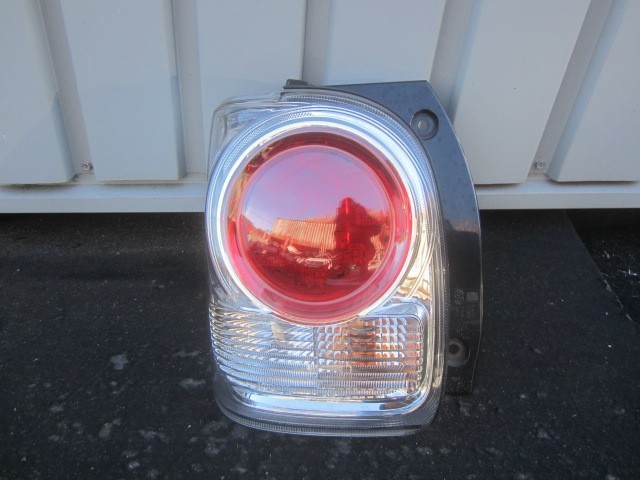 【中古】中古部品 ムーヴキャンバス LA800S 左ﾃｰﾙﾗﾝﾌﾟ 【3330410100-260129000115600】