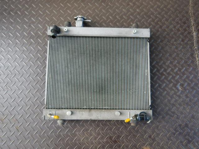 【中古】中古部品 エブリィ DA64V ﾗｼﾞｴｰﾀ 【3330920100-000253016620400】