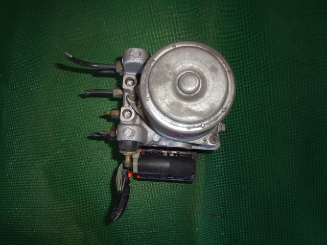 【中古】中古部品 インサイト ZE1 ABSｱｸﾁｭｴｰﾀｰ 【3330810100-251023000242500】