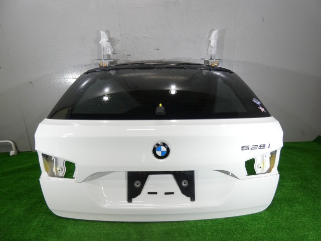 【中古】中古部品 BMW 5シリーズ MT25 ﾊﾞｯｸﾄﾞｱ 【3260250000-000025197515800】｜e-cleマート