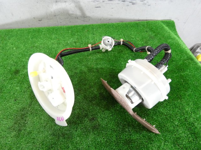 【中古】中古部品 BMW 5シリーズ MT25 ﾌｭｰｴﾙﾎﾟﾝﾌﾟ 【3260250000-000025197520600】