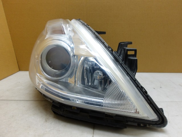 【中古】中古部品 ティーダ C11 右ﾍｯﾄﾞﾗﾝﾌﾟ 【3310250100-000253045810800】