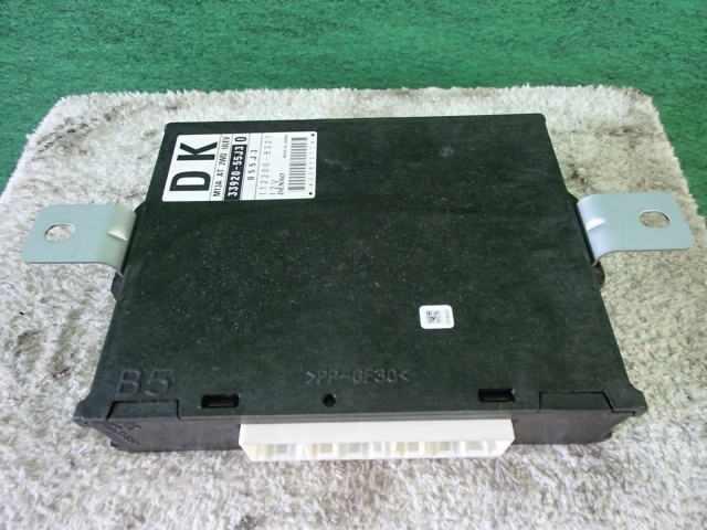 【中古】中古部品 スイフト HT51S ｴﾝｼﾞﾝｺﾝﾋﾟｭｰﾀｰ 【3310420000-001103298163100】
