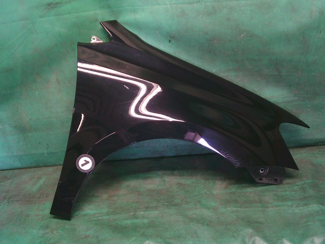 【中古】中古部品 VW ポロ 6RCBZ 右ﾌﾛﾝﾄﾌｪﾝﾀﾞｰ 【3330990500-260202000210600】