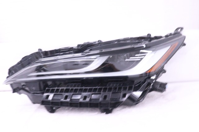 【中古】中古部品 ハリアー MXUA80 左ﾍｯﾄﾞﾗﾝﾌﾟ 【3260520000-260203501310900】