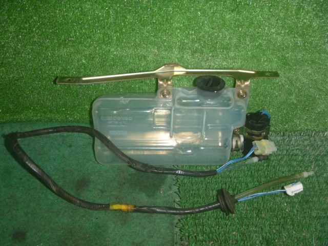 【中古】中古部品 クラウン JZS130G ｳｫｯｼｬｰﾀﾝｸ 【3330370100-000263002267302】