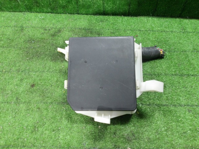 【中古】中古部品 ノート NE11 ﾋｭｰｽﾞﾎﾞｯｸｽ 【3330420100-260127000367800】