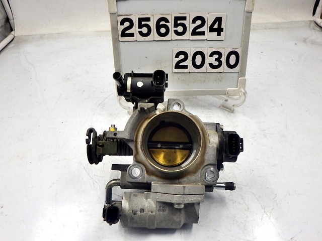 【中古】中古部品 アクセラ BK5P ｽﾛｯﾄﾙﾎﾞﾃﾞｨ 【3330890100-000025652420300】｜e-cleマート