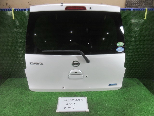 【中古】中古部品 デイズ B21W ﾊﾞｯｸﾄﾞｱ 【3330991000-260129000415800】