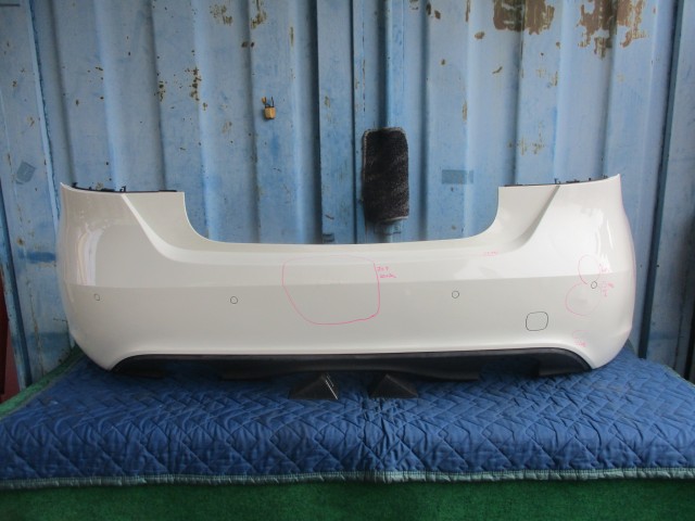 【中古】中古部品 ベンツ Aクラス 176042 ﾘｱﾊﾞﾝﾊﾟｰ 【3540020100-000008011515100】