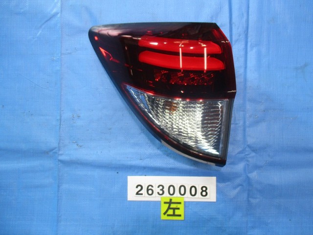 【中古】中古部品 ヴェゼル RU4 左ﾃｰﾙﾗﾝﾌﾟ 【3310040100-000263000815600】