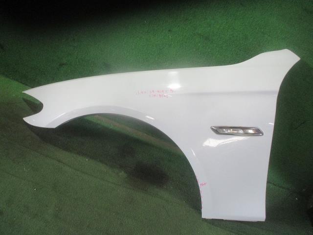 【中古】中古部品 BMW 5シリーズ XG20 左ﾌﾛﾝﾄﾌｪﾝﾀﾞｰ 【3500080000-250903000510700】