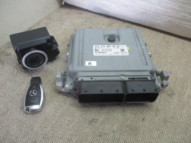 【中古】中古部品 ベンツ Aクラス 176042 ｲｸﾞﾆｯｼｮﾝｽｲｯﾁ・ｷｰｼﾘﾝﾀﾞｰ 【3540020100-000008011568650】