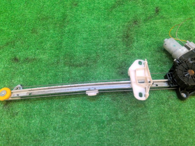 【中古】中古部品 N-WGN JH1 右リアドアレギュレータ・モーター 【3260240000-260204000713320】
