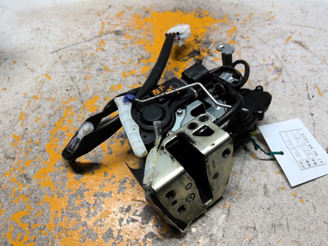 【中古】中古部品 ラウム NCZ20 左ﾌﾛﾝﾄｸﾛｰｻﾞｰﾄﾞｱﾓｰﾀｰ 【3310160100-000004493966110】