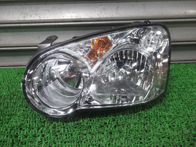 【中古】中古部品 インプレッサ GG3 左ﾍｯﾄﾞﾗﾝﾌﾟ 【3330540100-251218001010900】